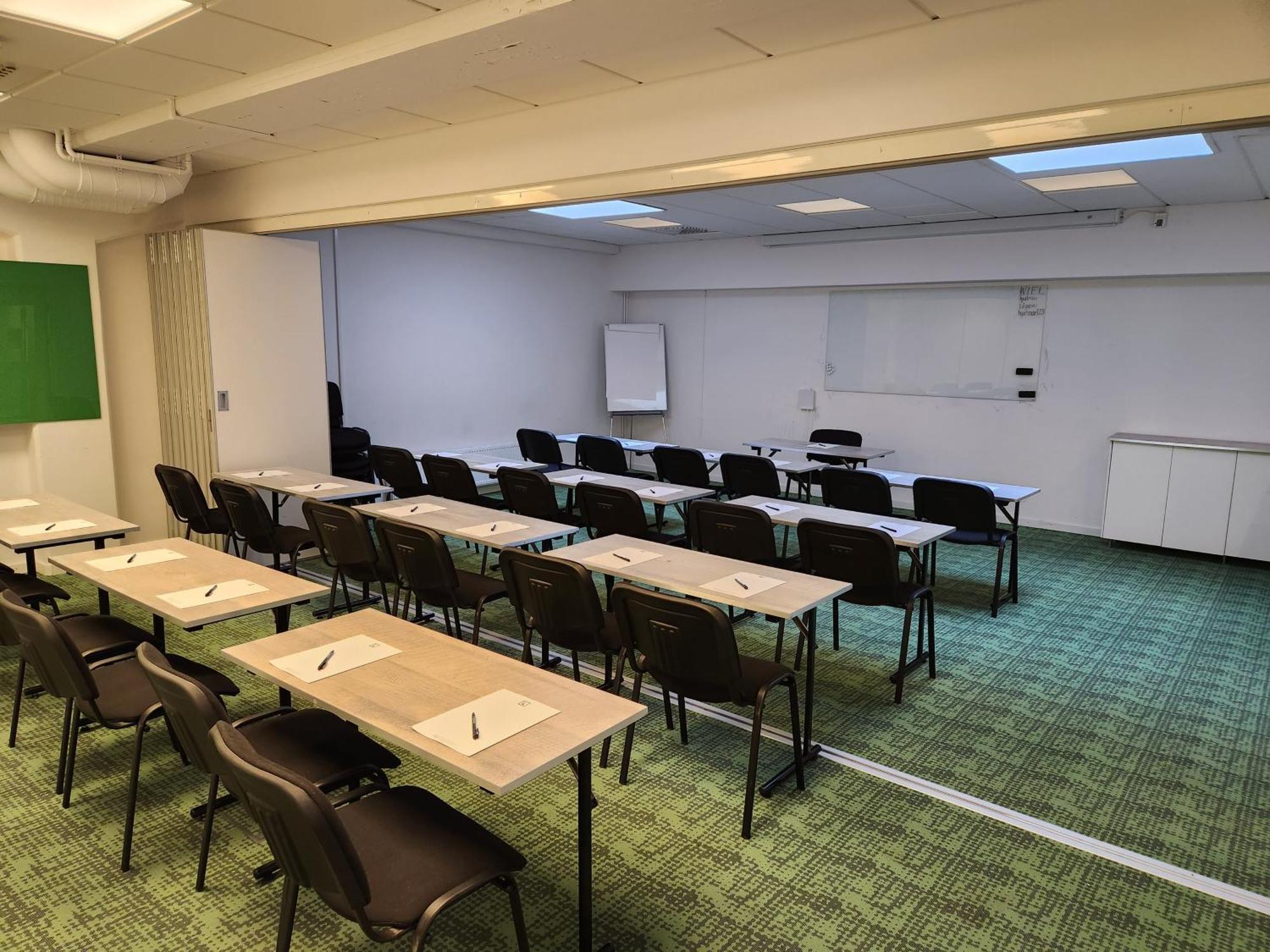 City Central Hotel Oerebro By First Hotels Buitenkant foto